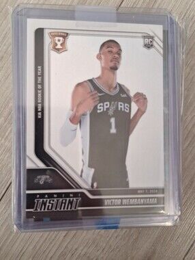 (BUNDLE 2 OR MORE AND SAVE 30%) Victor Wembanyama Rookie Of The Year RC